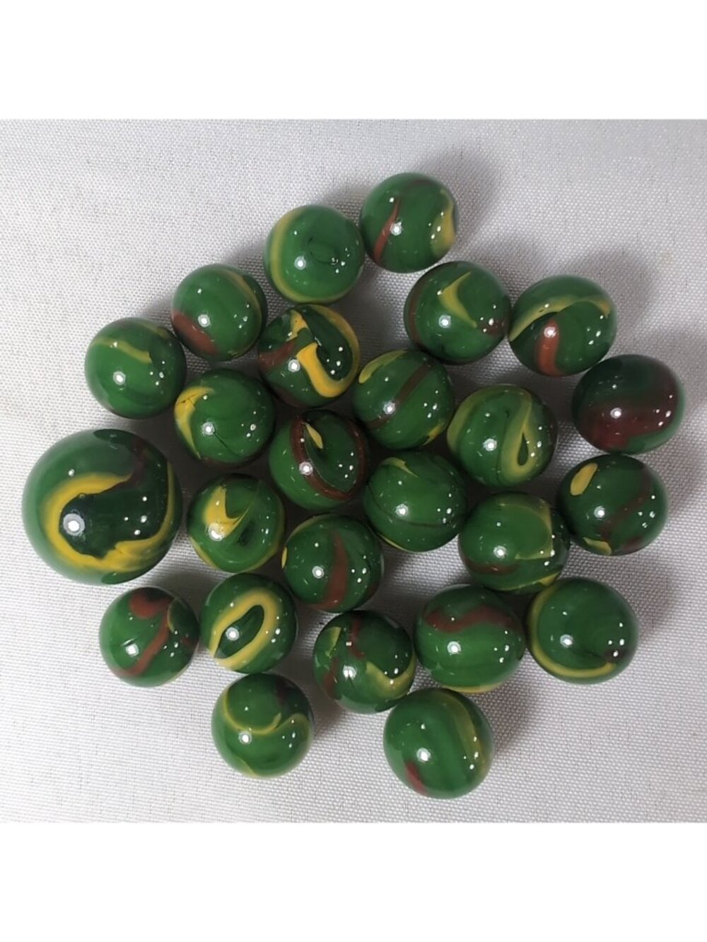 25 Dragon Marbles Lot 24 Players Shooter 16mm 5/8 25mm 1" Swirl Green Red Vacor